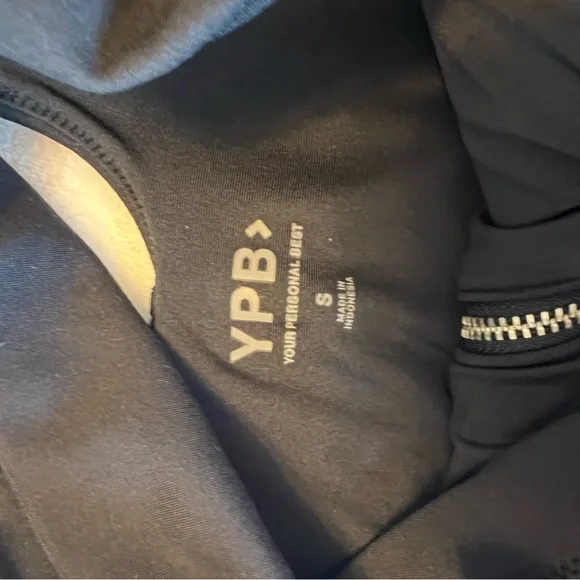 Abercrombie YPB top size Small - Picture 3 of 3